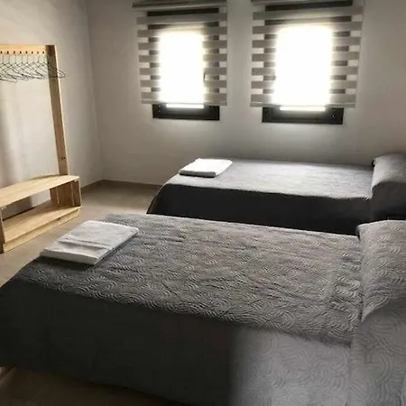 El Pez Casa Con Piscina Climatizada * Villafranca de los Caballeros