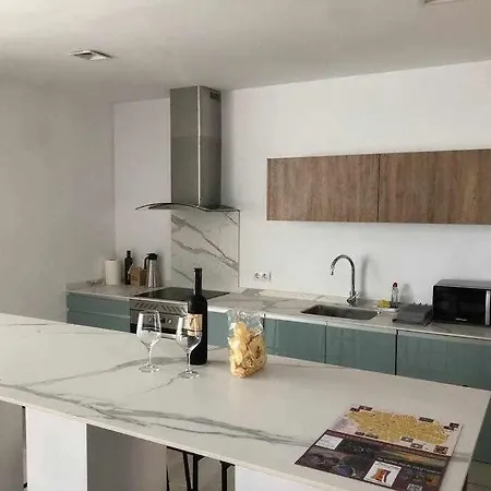 Semesterbostad El Pez Casa Con Piscina Climatizada *